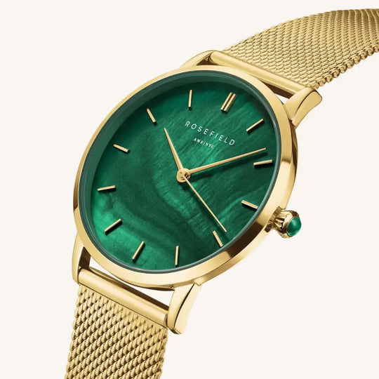 Gold horloge met groene malachiet wijzerplaat in Rosefield Pearl Edit Mesh style